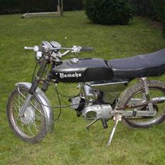 Yamaha 4 Gear