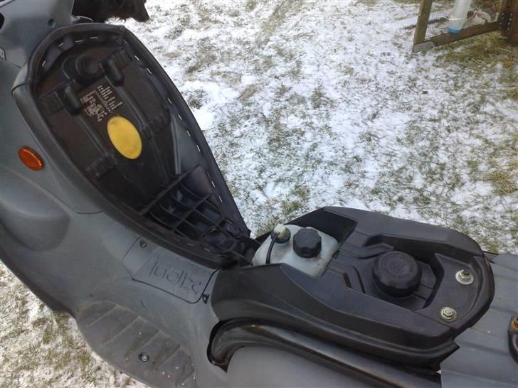 Peugeot Ludix [Solgt] | Cyclopen - "Hjelmrum" billede 7