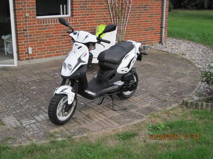 PGO Pmx sport  **SOLGT** billede 3