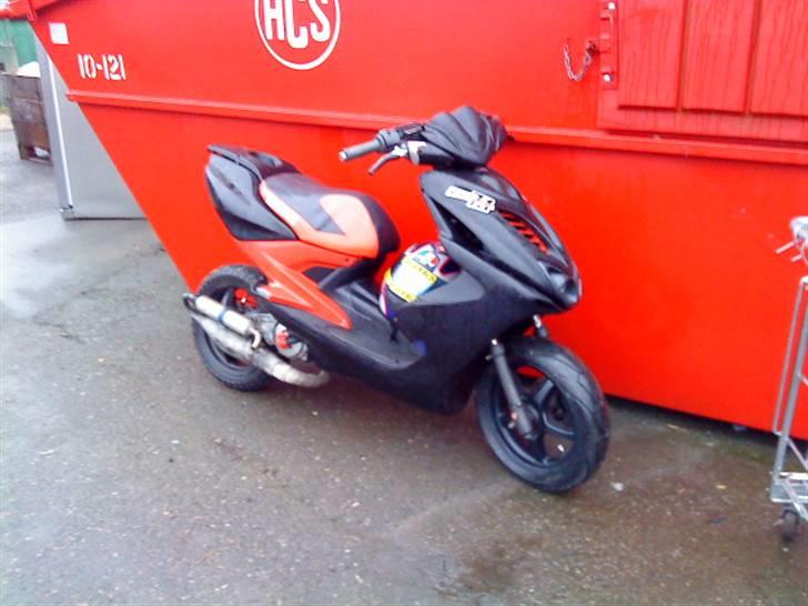 Yamaha aerox SOLGT billede 11