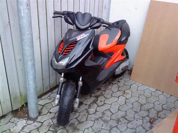 Yamaha aerox SOLGT billede 12
