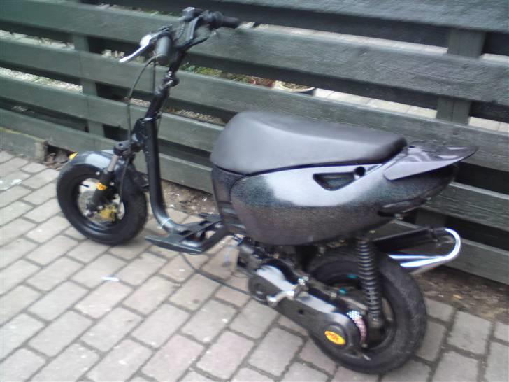 Aprilia Sonic BaneRacer SOLGT billede 3