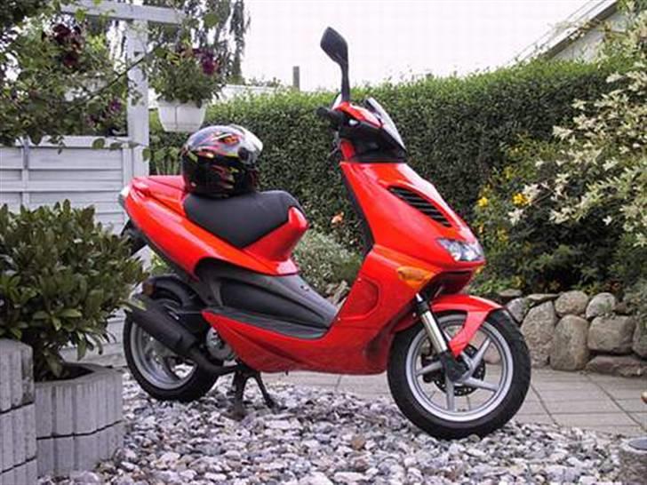 Aprilia aprilla sr 50 billede 1