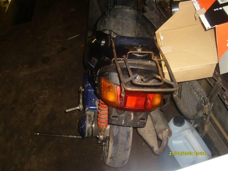 Yamaha jog artistic special SOLGT - bagfra igen billede 8