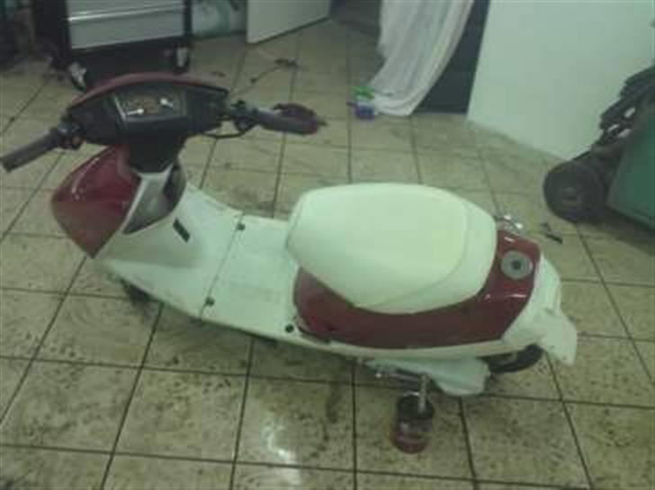 Yamaha jog as billede 6