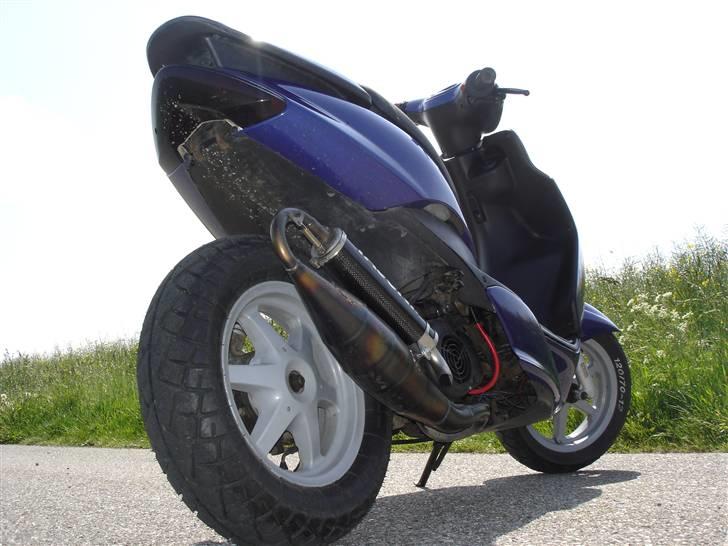 Yamaha jog r blå solgt billede 3