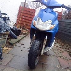 Yamaha jog r solgt i byt for bil