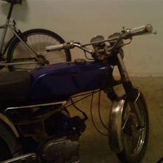 Yamaha 4 gear *SOLGT*