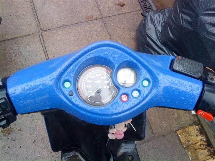 Yamaha jog r solgt i byt for bil billede 7