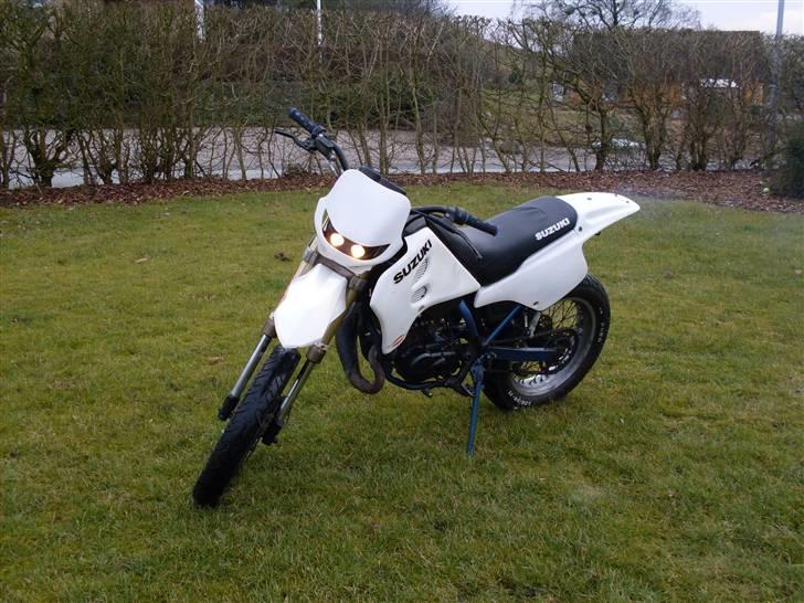 Suzuki SMX - White Beast - SOLGT billede 1