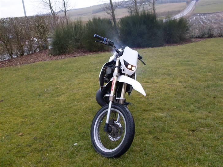 Suzuki SMX - White Beast - SOLGT billede 2