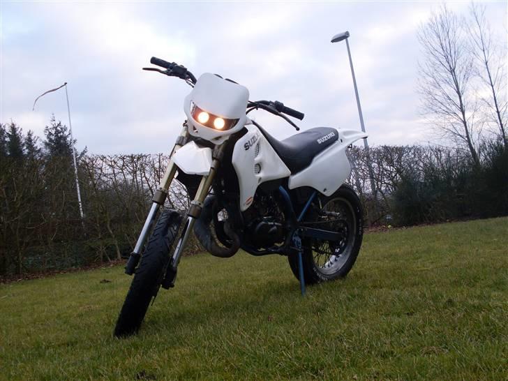 Suzuki SMX - White Beast - SOLGT billede 10