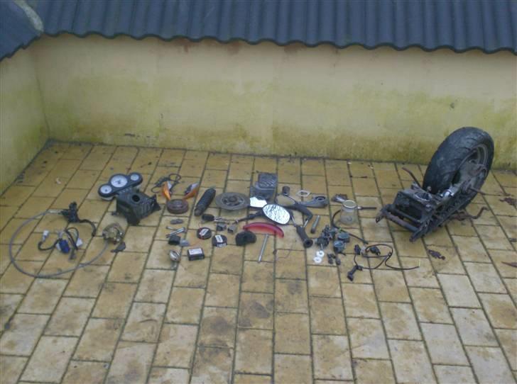 Peugeot speedfight 1 -solgt- - en masse extra dele :D billede 4