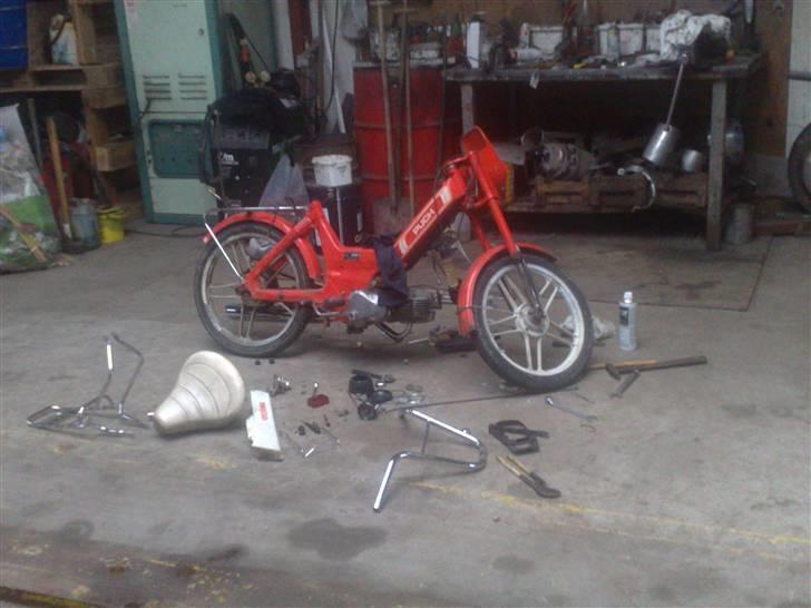 Puch maxi k deluxe - gik i gang med at få pusset dvs ting  billede 5