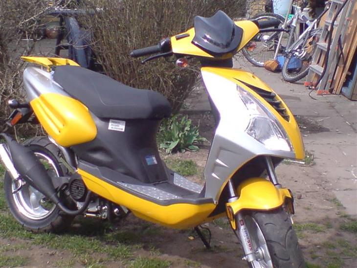 {{currentPhoto.altText}} billede {{currentPhoto.number}}