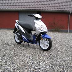 Yamaha jog r (TAGET AF POLITIET)