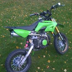 MiniBike 125cc Thumpstar **BYTTET*