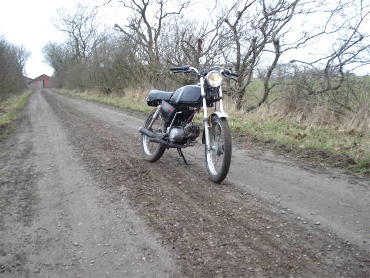 Suzuki DM50 samurai / SOLGT / - Den er bar dejlæ :P  billede 1