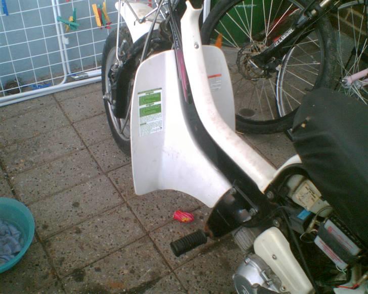 Suzuki FZ50 - BYTTET TIL NRG MC3 billede 1