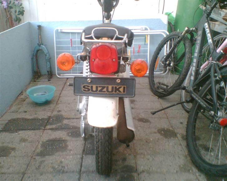 Suzuki FZ50 - BYTTET TIL NRG MC3 billede 3