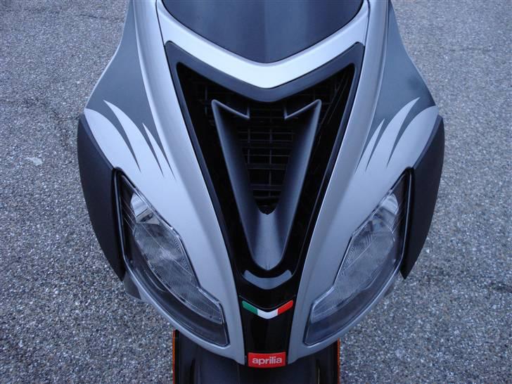 Aprilia SR 50 R Factory billede 1