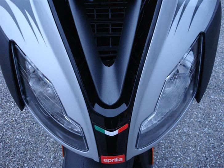 Aprilia SR 50 R Factory billede 6