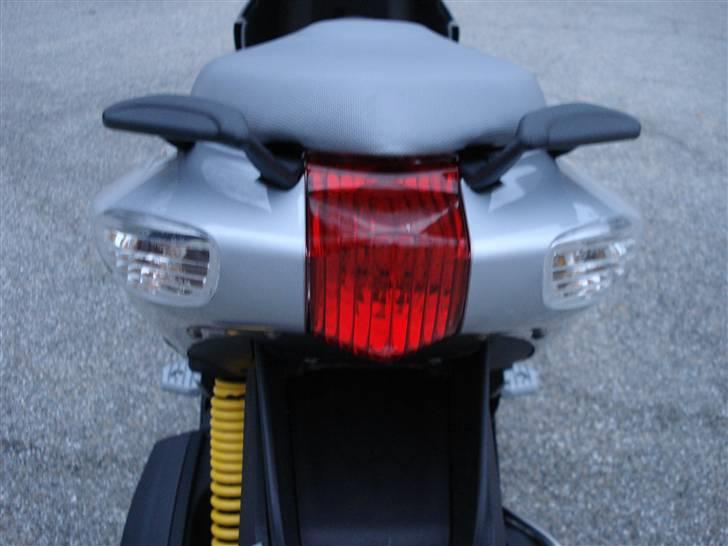 Aprilia SR 50 R Factory billede 13