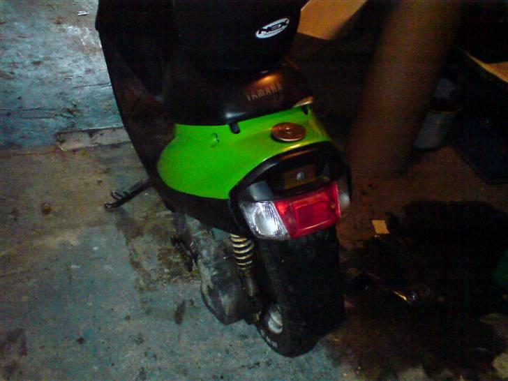 Yamaha jog fs solgt - der er kommet komplet hvidglas på, da billedet blev taget havde jeg ikk rødpærer  billede 5