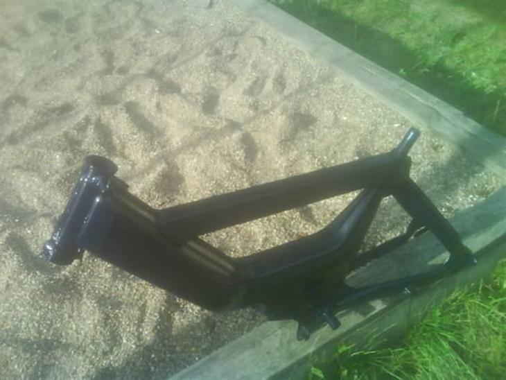 {{currentPhoto.altText}} billede {{currentPhoto.number}}