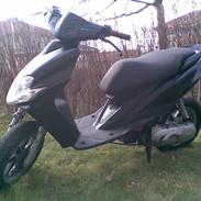 Yamaha ** BYTTET  ** Jog r