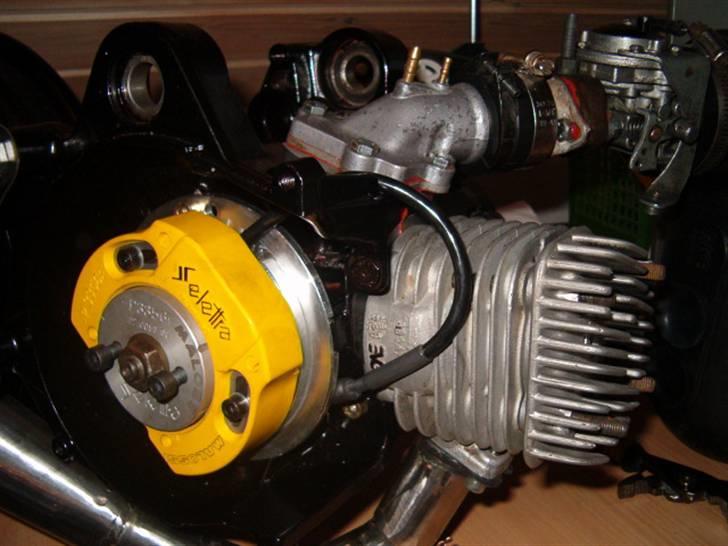 Aprilia sprinter AC (projekt) - mangler lige nogle så ting så som, stempel, nåleleje, remskive ved vario, kobling og eventuelt dæk:) billede 17