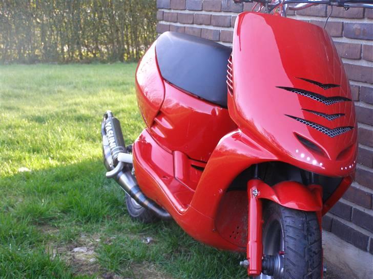 Aprilia Sonic LC Evo1 [SOLGT] - med dioder tændt, blær ! :P billede 16