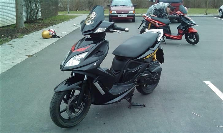 Kymco super 8 billede 1