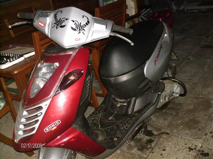 Aprilia Sonic billede 2