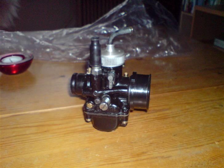 Suzuki Katana *byttet* - 21mm Delorto black edition :) billede 5