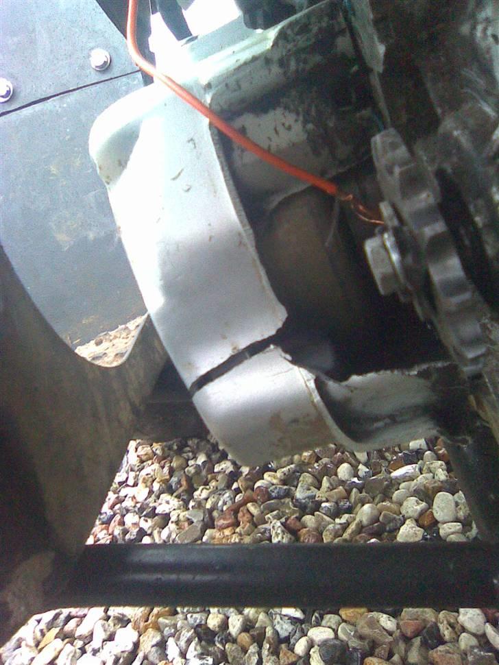 MiniBike minibike50 byttet til cpi - . Det er det skjold der er der gået i stykker ...  billede 5