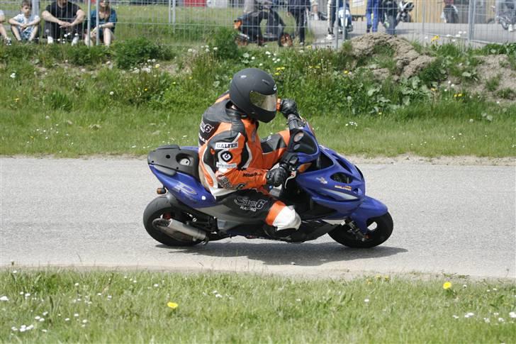 Yamaha Aerox R - ASW 1 2010 :) Feeeeed weekend :) Tak til Mikkeldrengen for det fede billede! billede 2