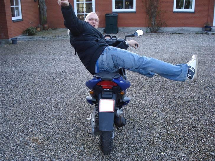 Yamaha Aerox R - Martin J den gøjler... :) billede 4