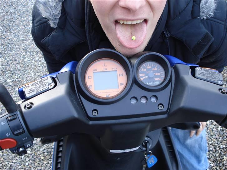 Yamaha Aerox R - Martin J den gøjler... :) billede 5