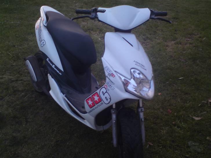 Yamaha Jog R ^Charlotte^ billede 2