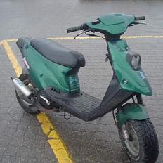 PGO 63sc00ters/