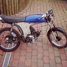 Yamaha 4 gear (solgt)