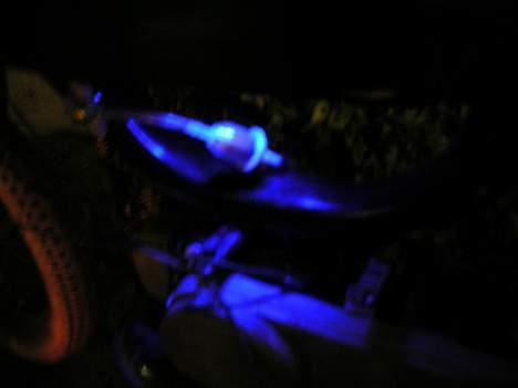 Vespa Bravo - Solgt - en lille diode under tanken :D billede 6