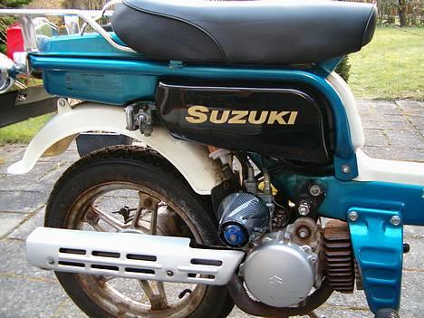 Adly  A Suzuki Fz50 BYTTET!  - sådan står den nu.. skal lige have taget nogle billeder hvor det er lyst :) billede 8