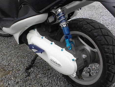 Yamaha neos - min nye støddæmer billede 4