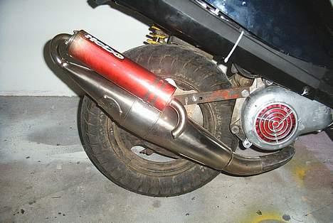 Yamaha jog (SOLGT) billede 2