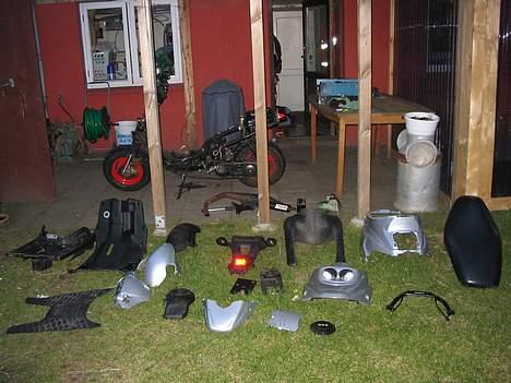 PGO hot 50 [SOLGT] - arbejder meget systematisk ? hehe billede 9