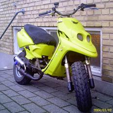 Yamaha Bws (Typhoon Motor)