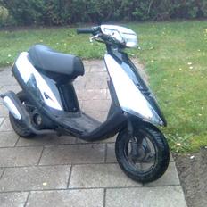 Yamaha jog as chrome solgt