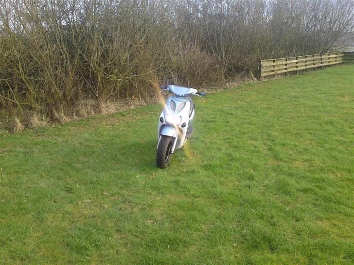 Yamaha neos billede 10